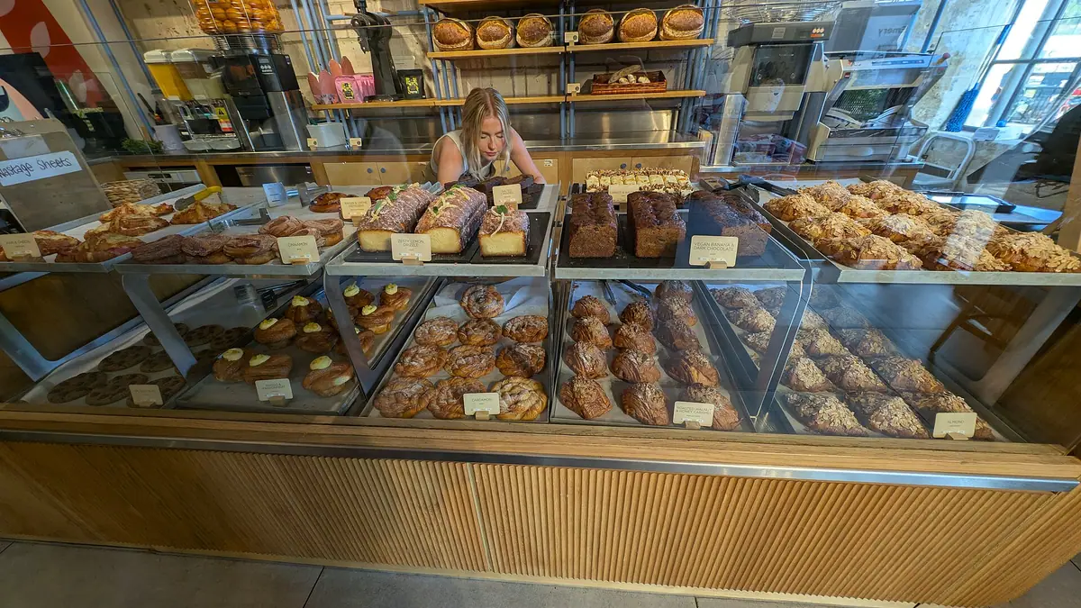 Cookie Shop bakes